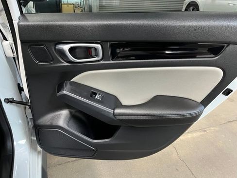 Used 2024 Honda Civic Sport Touring image 13