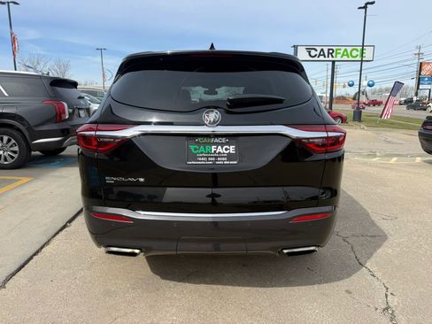 Used 2020 Buick Enclave Premium w/ Sun and Sites Package image 10