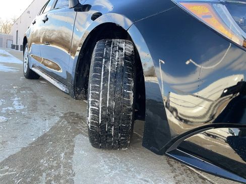 Used 2023 Toyota Corolla LE w/ Carpet Mat Package (TMS) image 16