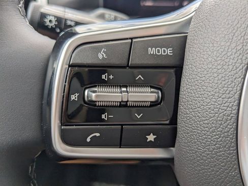 Certified 2025 Kia Sorento S AWD/4WD image 32