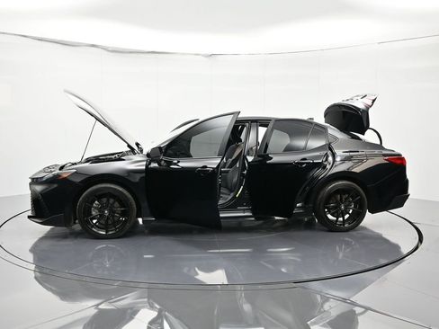 Used 2025 Toyota Camry SE image 49