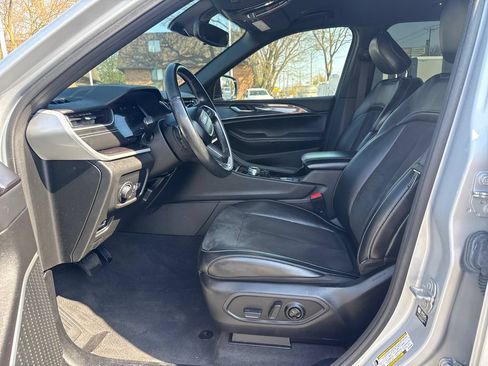 Used 2021 Jeep Grand Cherokee L Laredo AWD/4WD image 28