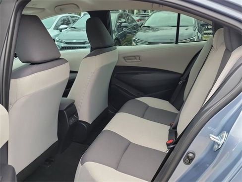 Used 2025 Toyota Corolla LE image 7