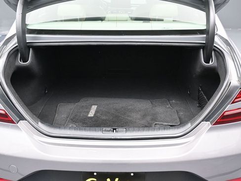 Used 2023 Genesis G70 2.0T image 15