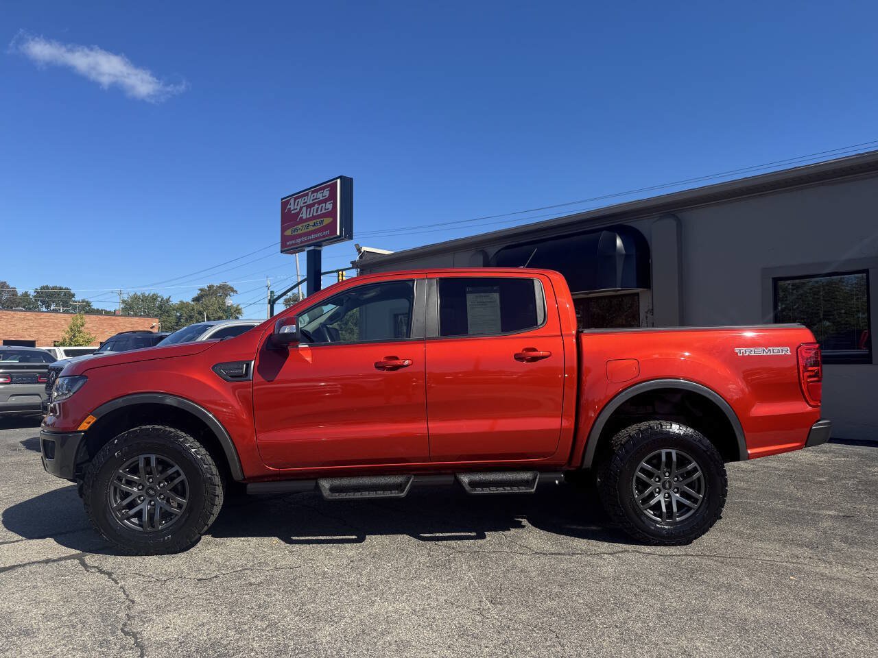 Used 2023 Ford Ranger Lariat w/ Tremor Off-Road Package AWD/4WD image 5