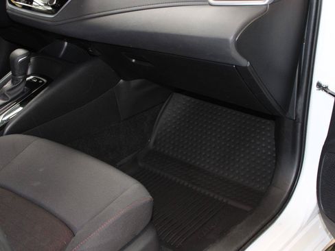 Used 2024 Toyota Corolla SE FWD image 38