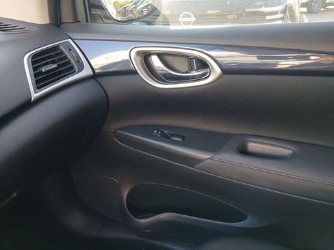 Used 2019 Nissan Sentra SR w/ Exterior Package image 15