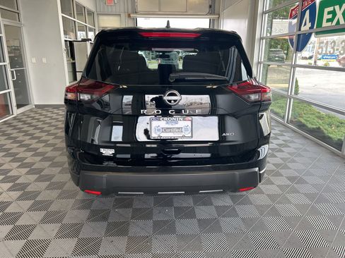 Used 2026 Nissan Rogue SV image 5