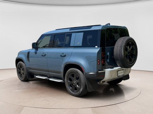Used 2023 Land Rover Defender 110 SE AWD/4WD image 3