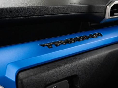 Used 2025 Toyota Tacoma TRD Off-Road AWD/4WD image 30