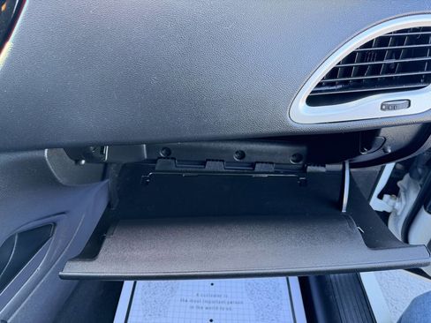 Used 2016 Dodge Dart SXT image 15