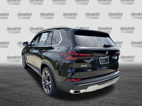 Used 2026 BMW X5 sDrive40i w/ Premium Package image 7