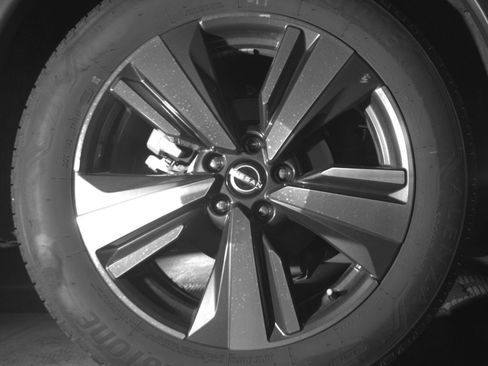 Used 2026 Nissan Rogue SL FWD image 18