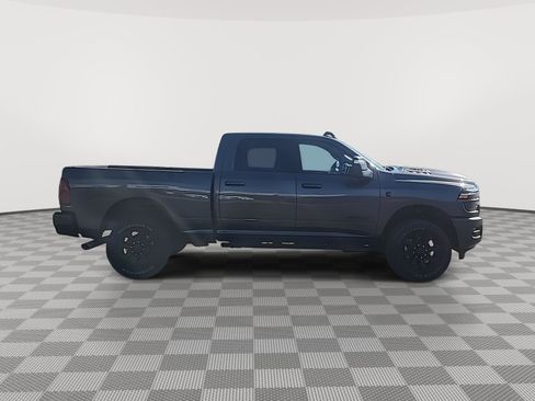 New 2025 RAM 2500 Laramie AWD/4WD image 6