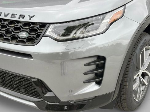 Used 2025 Land Rover Discovery Sport Dynamic SE image 37