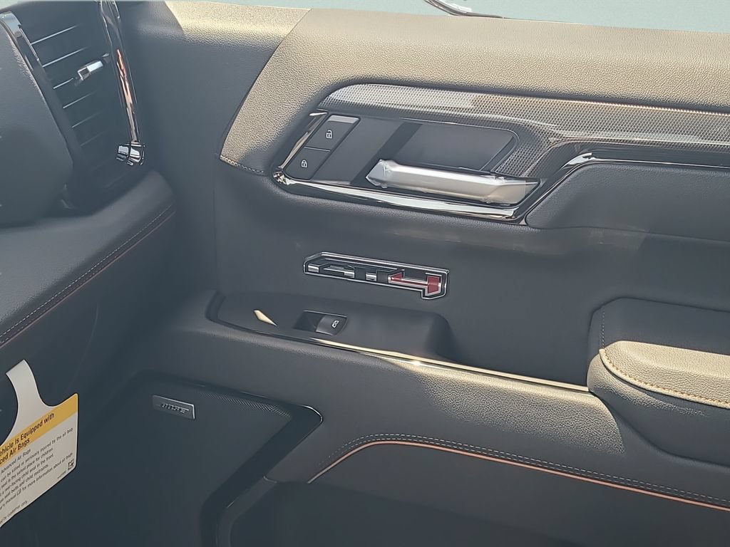 New 2026 GMC Sierra 1500 AT4 w/ AT4 Premium Package AWD/4WD image 13