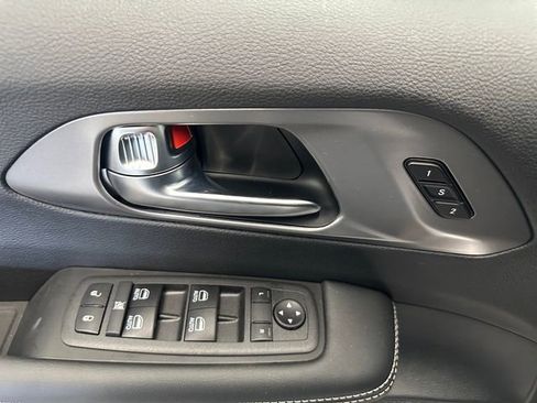 New 2026 Chrysler Pacifica Select image 26