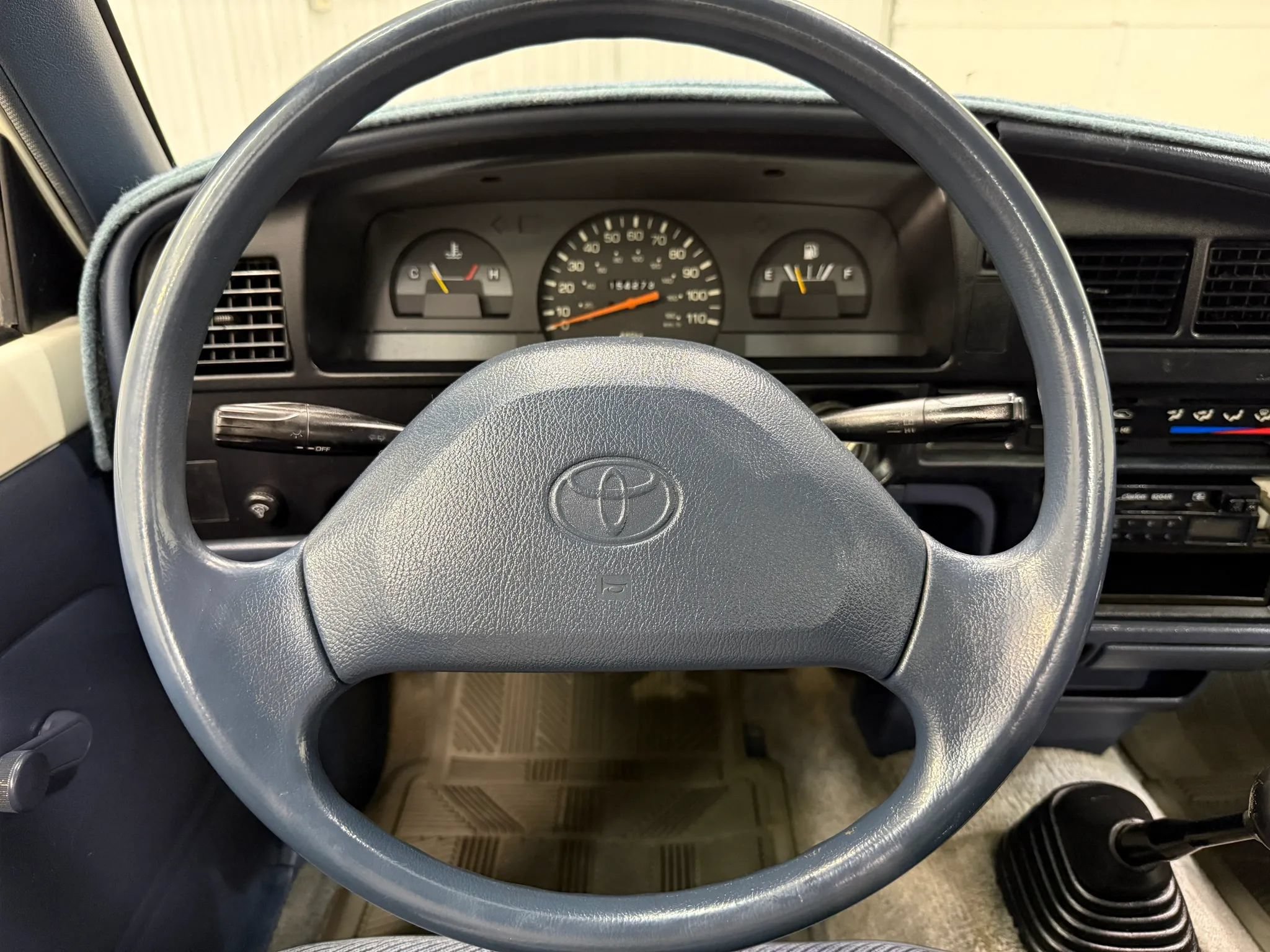 Used 1995 Toyota Pickup 2WD Regular Cab image 16