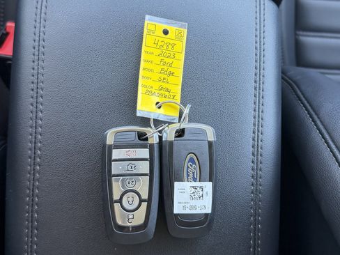 Used 2023 Ford Edge SEL w/ Convenience Package AWD/4WD image 49