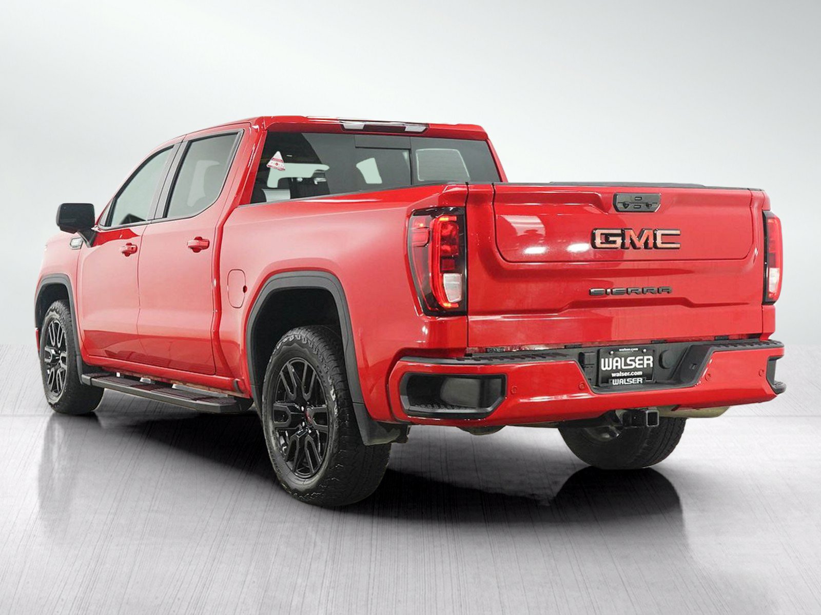 Used 2024 GMC Sierra 1500 Elevation w/ Elevation Premium Package AWD/4WD image 3