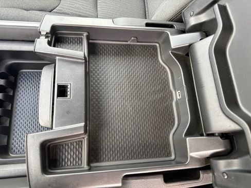 Used 2023 RAM 1500 Big Horn AWD/4WD image 34