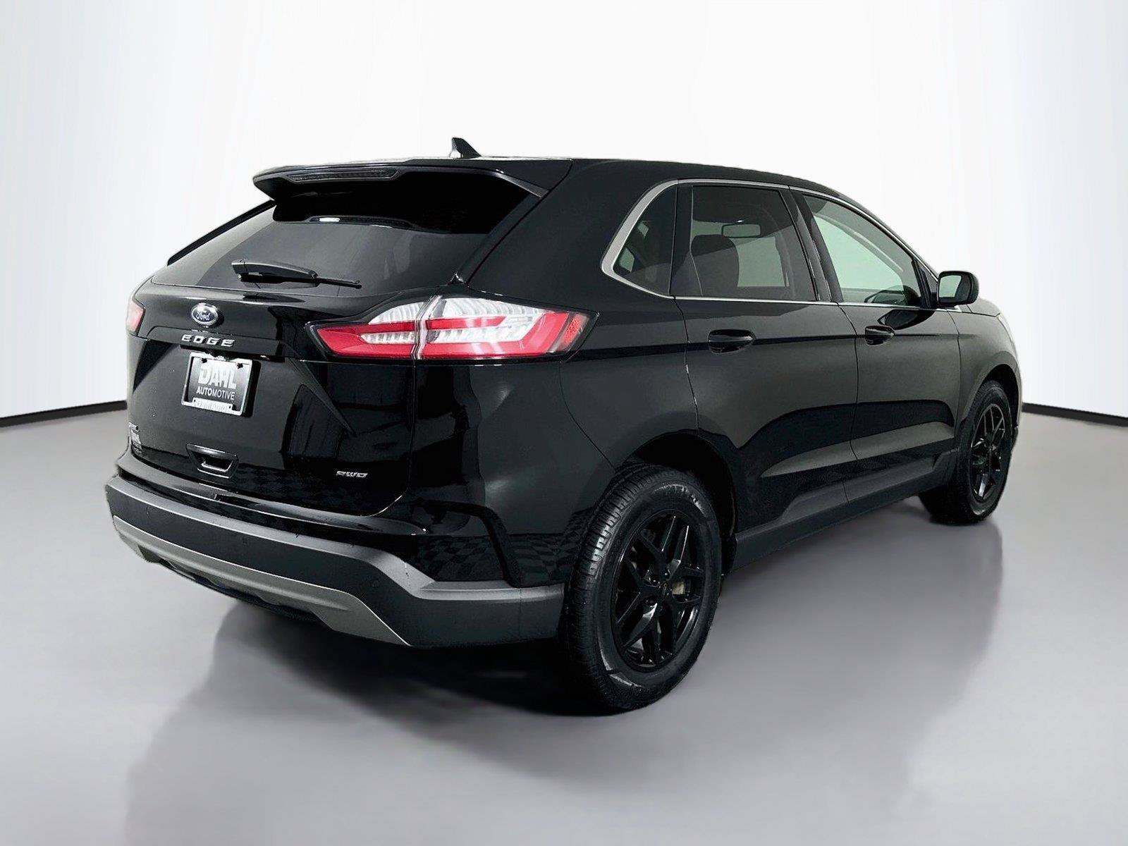 Used 2024 Ford Edge SEL w/ Convenience Package AWD/4WD image 13