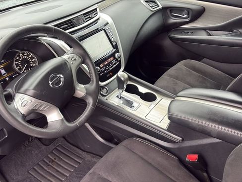 Used 2017 Nissan Murano SV image 10