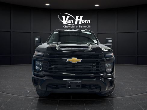 New 2026 Chevrolet Silverado 2500 Custom w/ Custom Value Package AWD/4WD image 2