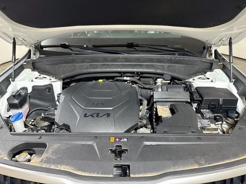 Used 2024 Kia Telluride LX FWD image 29