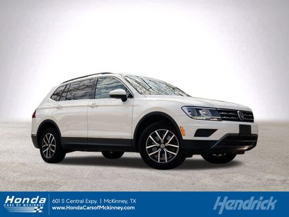 Used 2020 Volkswagen Tiguan SE w/ Panoramic Sunroof Package