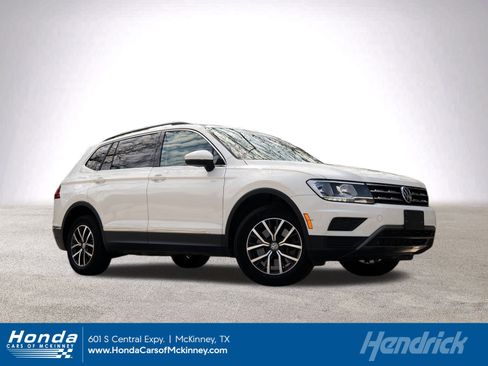 Used 2020 Volkswagen Tiguan SE w/ Panoramic Sunroof Package image 1