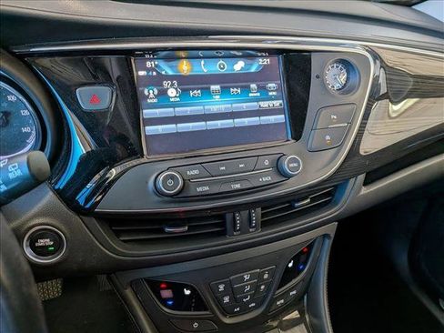 Used 2020 Buick Envision Essence image 12