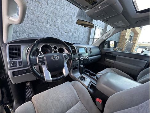 Used 2017 Toyota Sequoia SR5 image 14