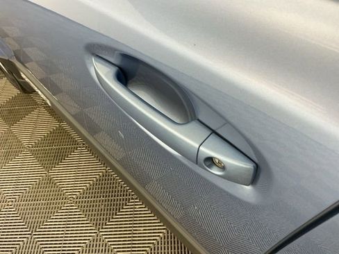 Used 2010 Subaru Outback 2.5i Premium AWD/4WD image 10