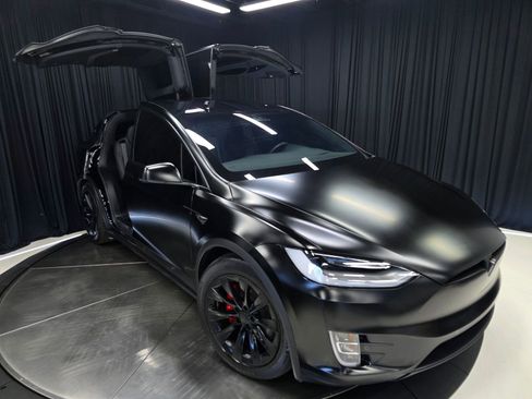 Used 2021 Tesla Model X Performance image 46
