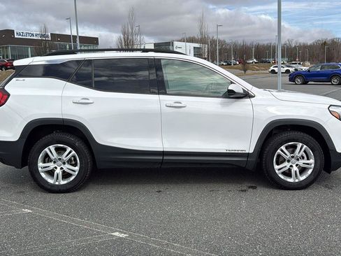 Used 2020 GMC Terrain SLE w/ Driver Convenience Package image 4