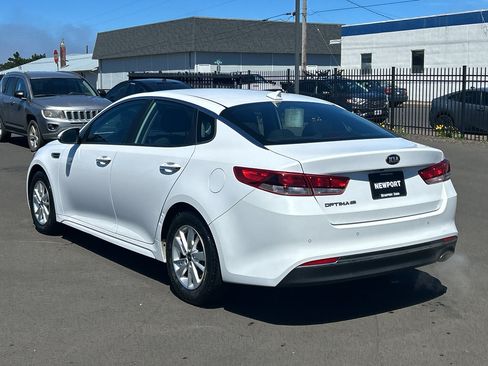 Used 2018 Kia Optima LX FWD image 6