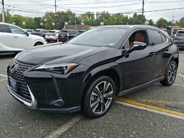 Used 2024 Lexus UX 250h AWD w/ Premium Package image 3