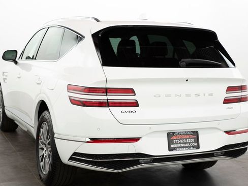 Used 2026 Genesis GV80 2.5T AWD/4WD image 12