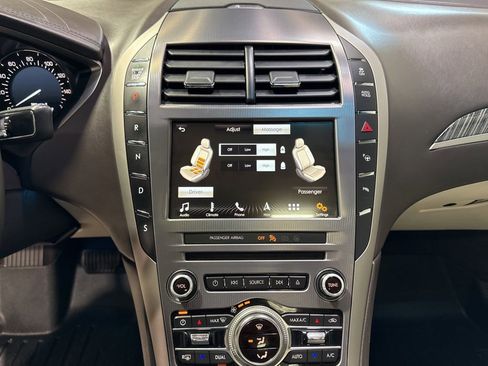 Used 2017 Lincoln MKZ Black Label w/ Technology Package AWD/4WD image 16