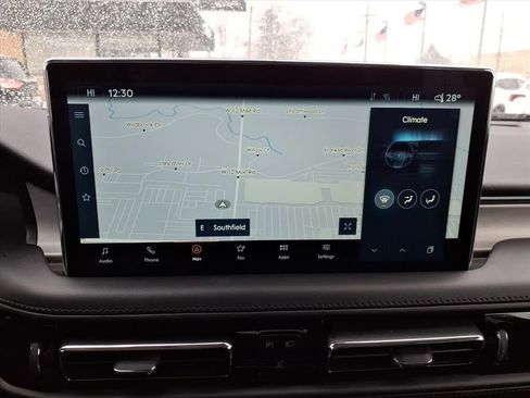 Certified 2023 Lincoln Nautilus AWD w/ Premium Package image 14