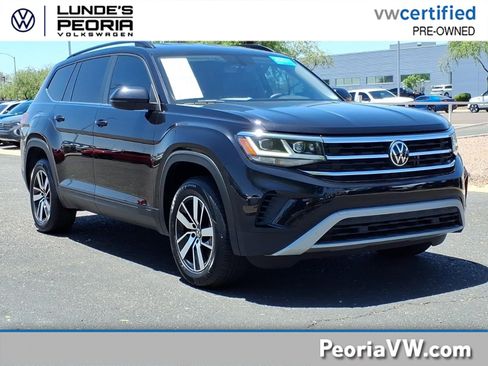 Certified 2023 Volkswagen Atlas SE FWD image 1