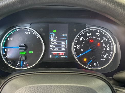 Certified 2022 Toyota RAV4 LE AWD/4WD image 22