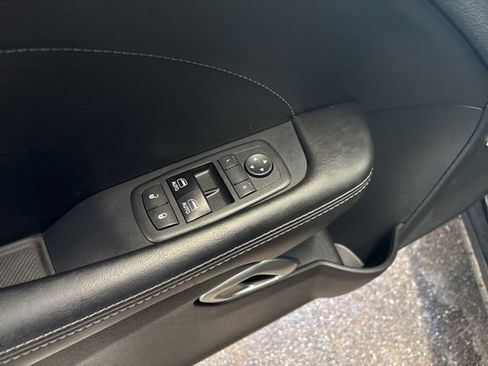 Used 2018 Dodge Challenger T/A image 9