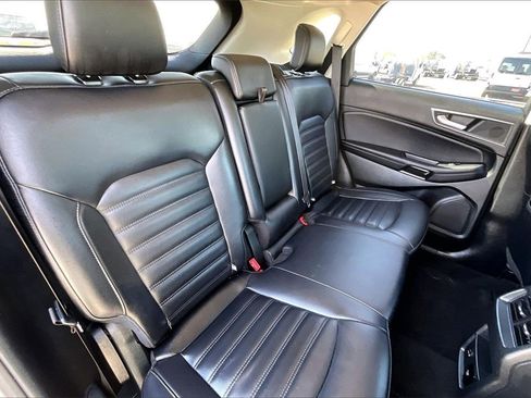 Certified 2022 Ford Edge SEL w/ Convenience Package image 22