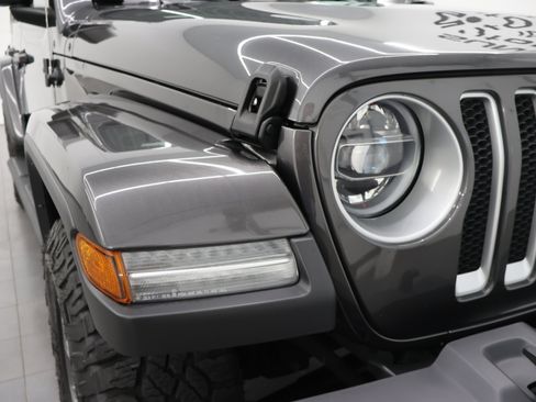 Used 2022 Jeep Wrangler Unlimited Sahara w/ LED Lighting Group AWD/4WD image 20