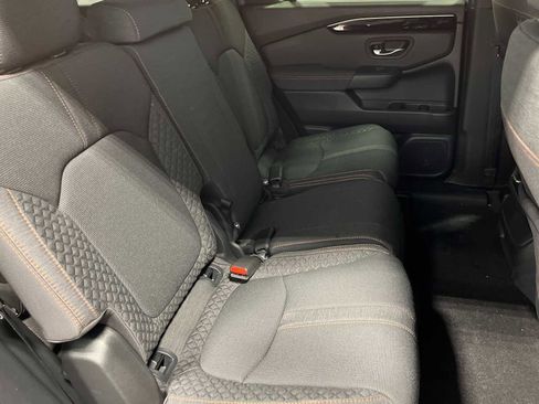 New 2025 Honda Pilot Sport image 29