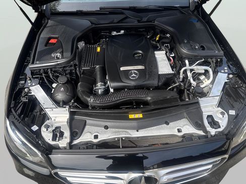 Used 2019 Mercedes-Benz E 300 4MATIC image 16