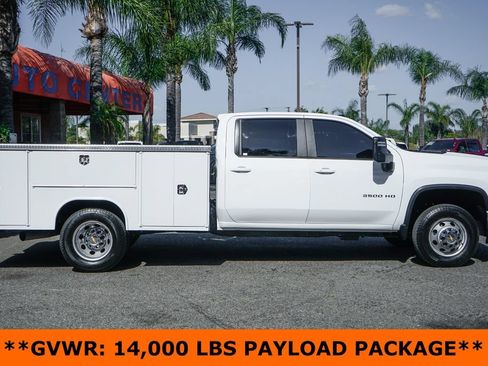 Used 2025 Chevrolet Silverado 3500 LT w/ Convenience Package AWD/4WD image 5