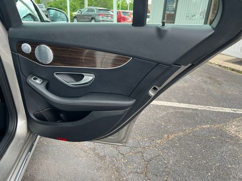 Used 2019 Mercedes-Benz C 300 4MATIC Sedan image 24